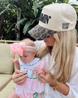 Mommin' - Vintage Trucker Hat