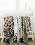 Charcoal Checkered + Summit Muslin Quilt