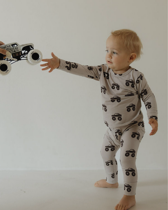 Child Sleepy Time Set | Monster Truck forever french baby