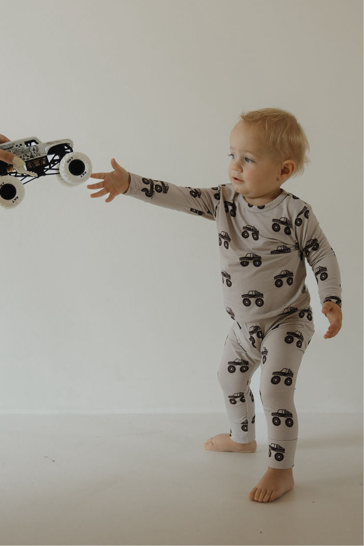 Child Sleepy Time Set | Monster Truck forever french baby