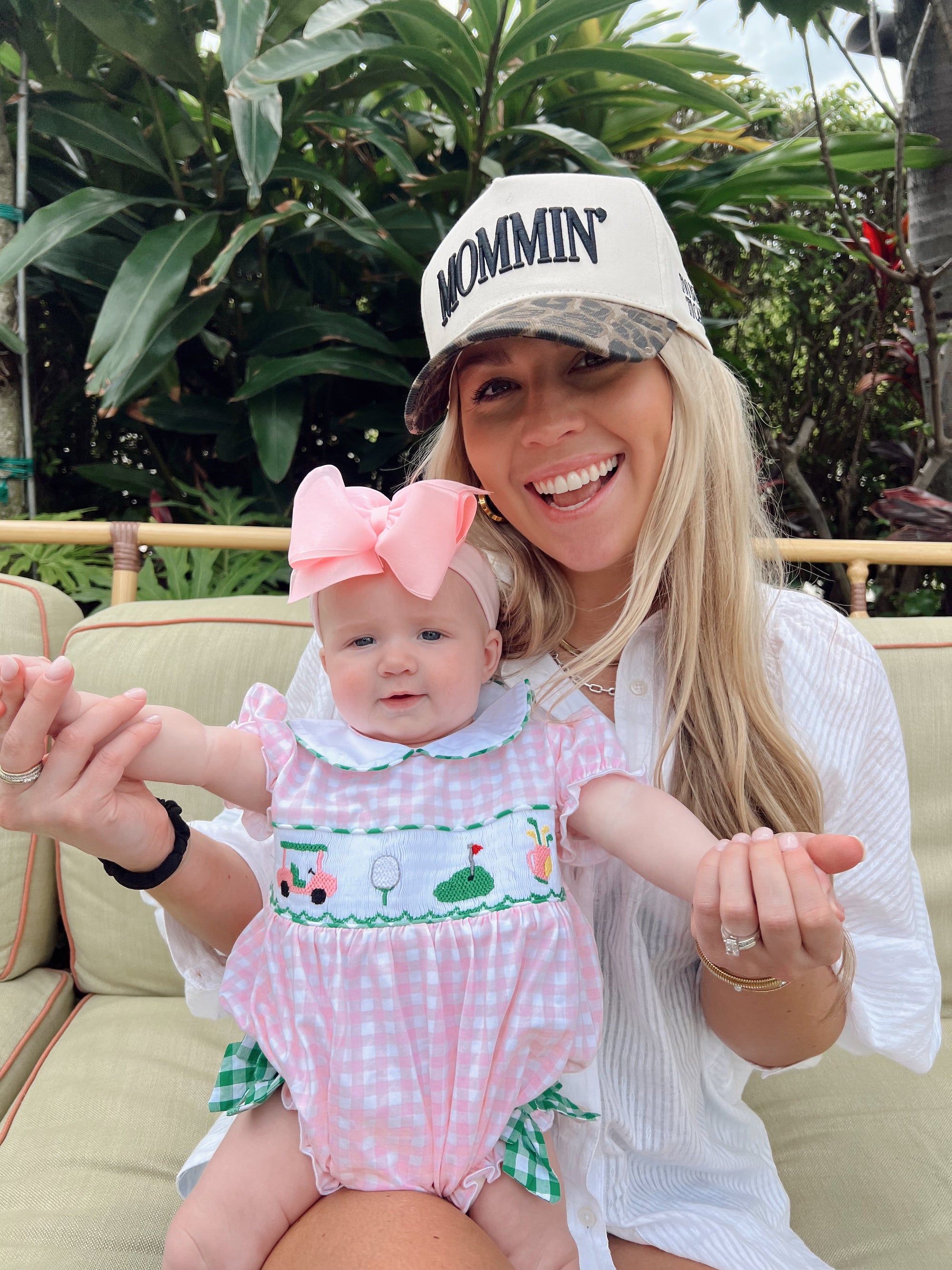 Mommin&#39; - Vintage Trucker Hat