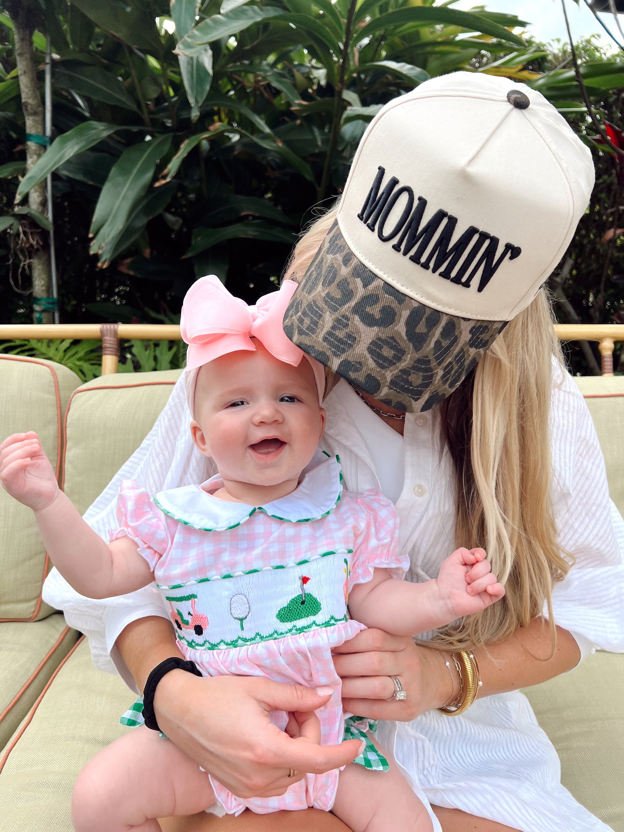 Mommin&#39; - Vintage Trucker Hat