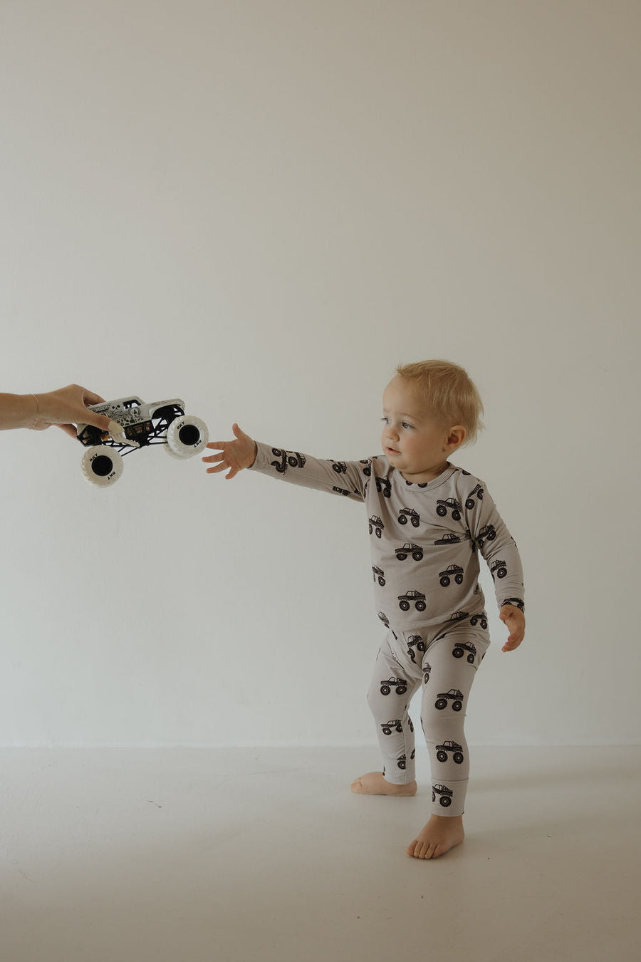 Child Sleepy Time Set | Monster Truck forever french baby