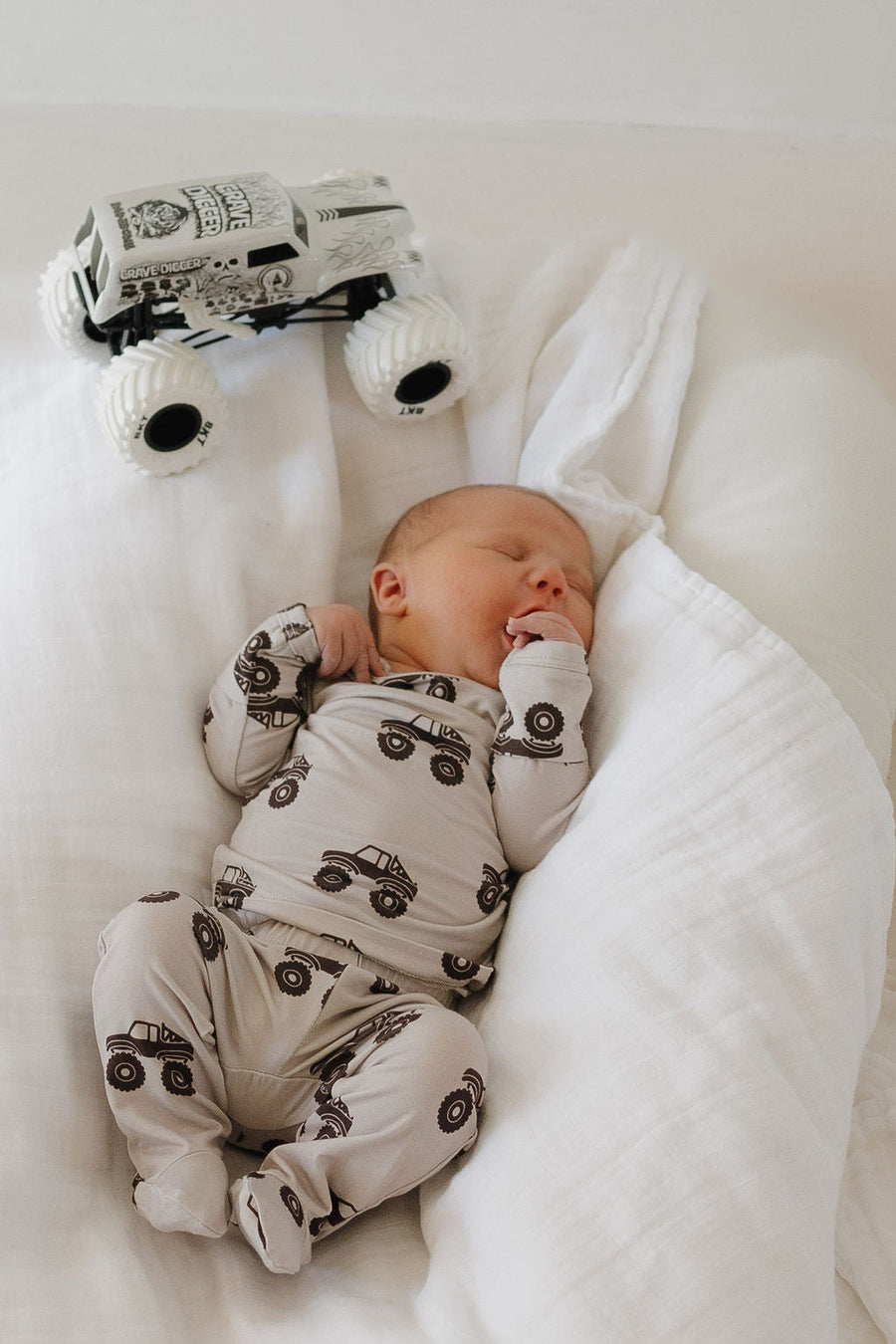 Sleepy Time Set | Monster Truck forever french baby