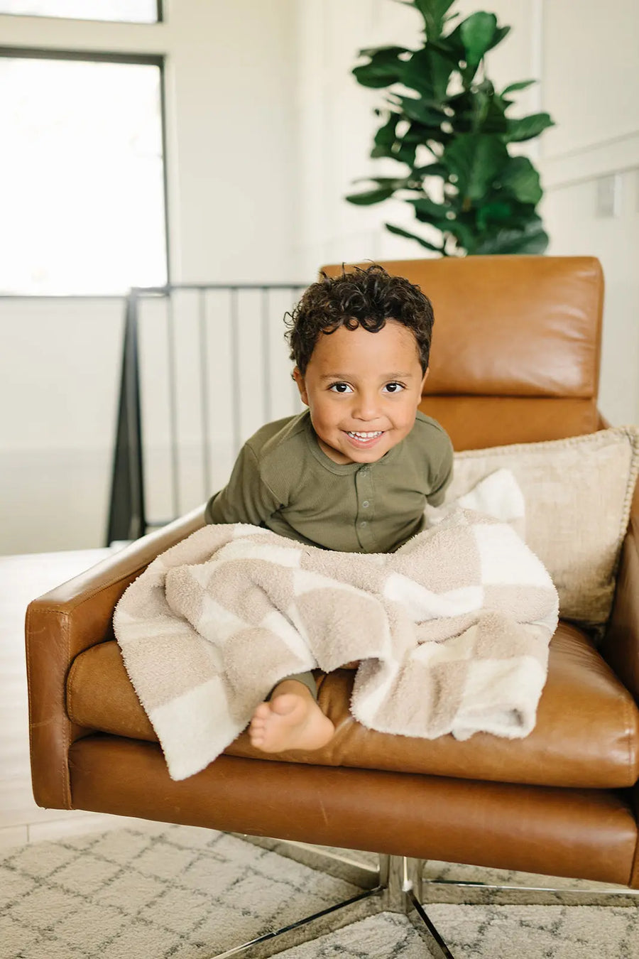 Taupe Checkered Plush Blanket Mebie Baby