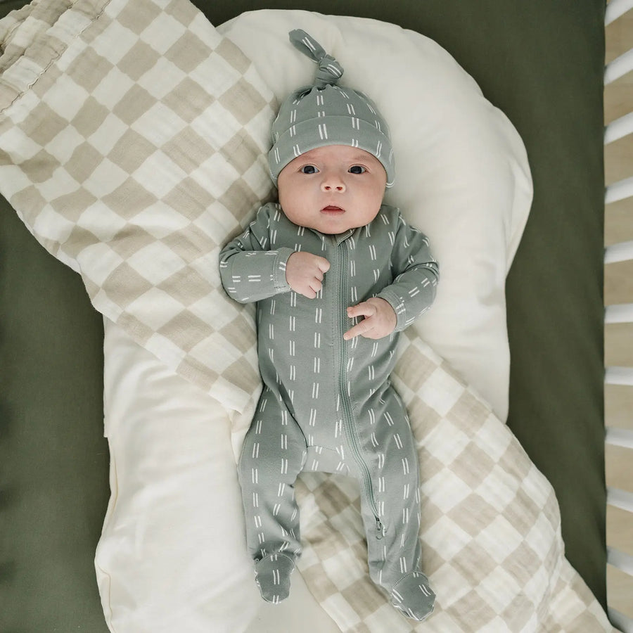 Taupe Checkered Muslin Quilt Mebie Baby