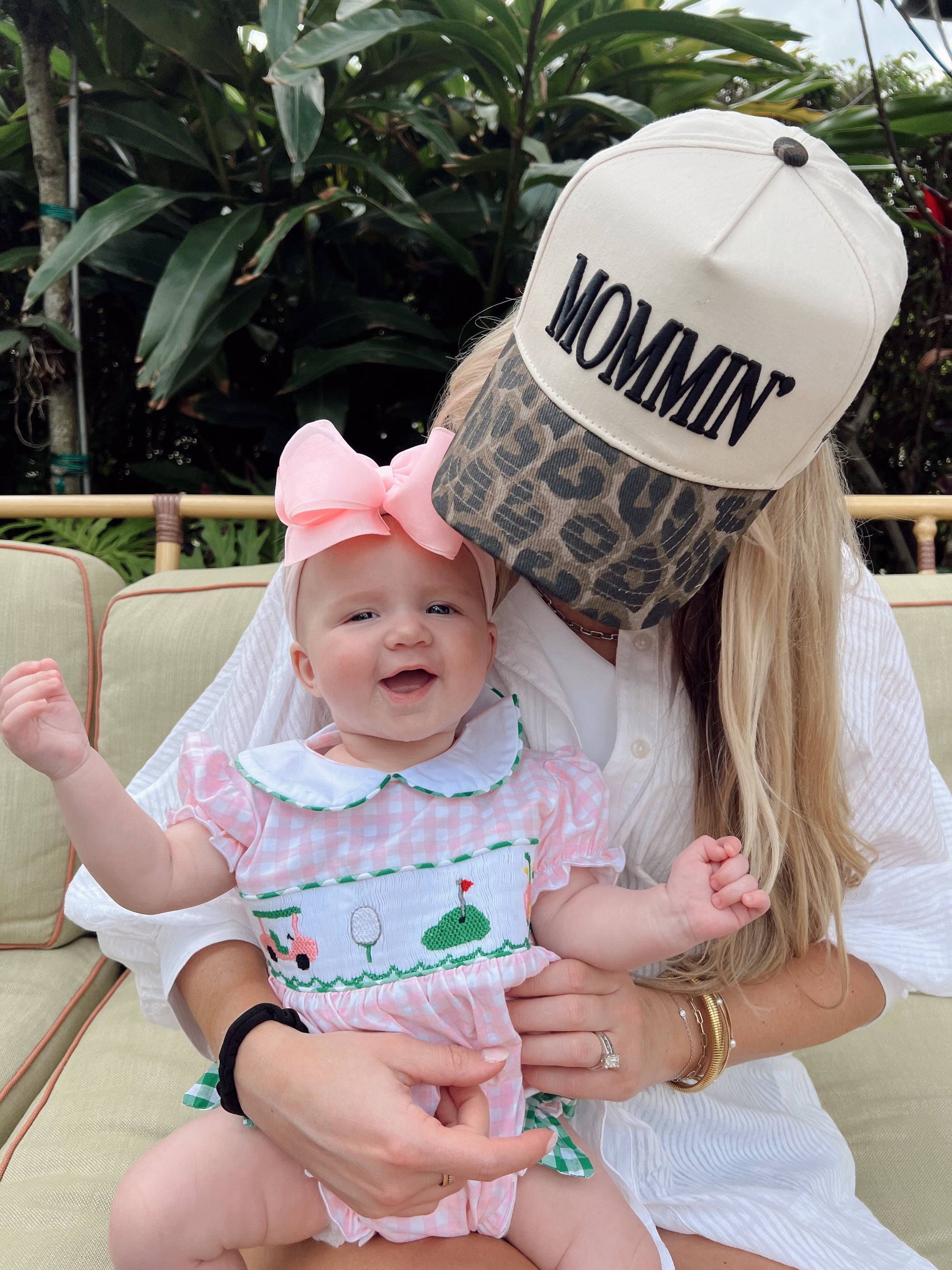 Mommin&#39; - Vintage Trucker Hat