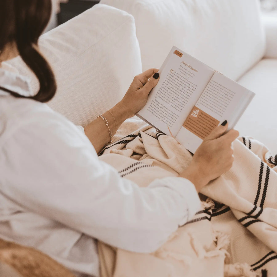 You Are Made For This: Devotions to Uplift and Encourage Busy Moms Sweet Water Decor