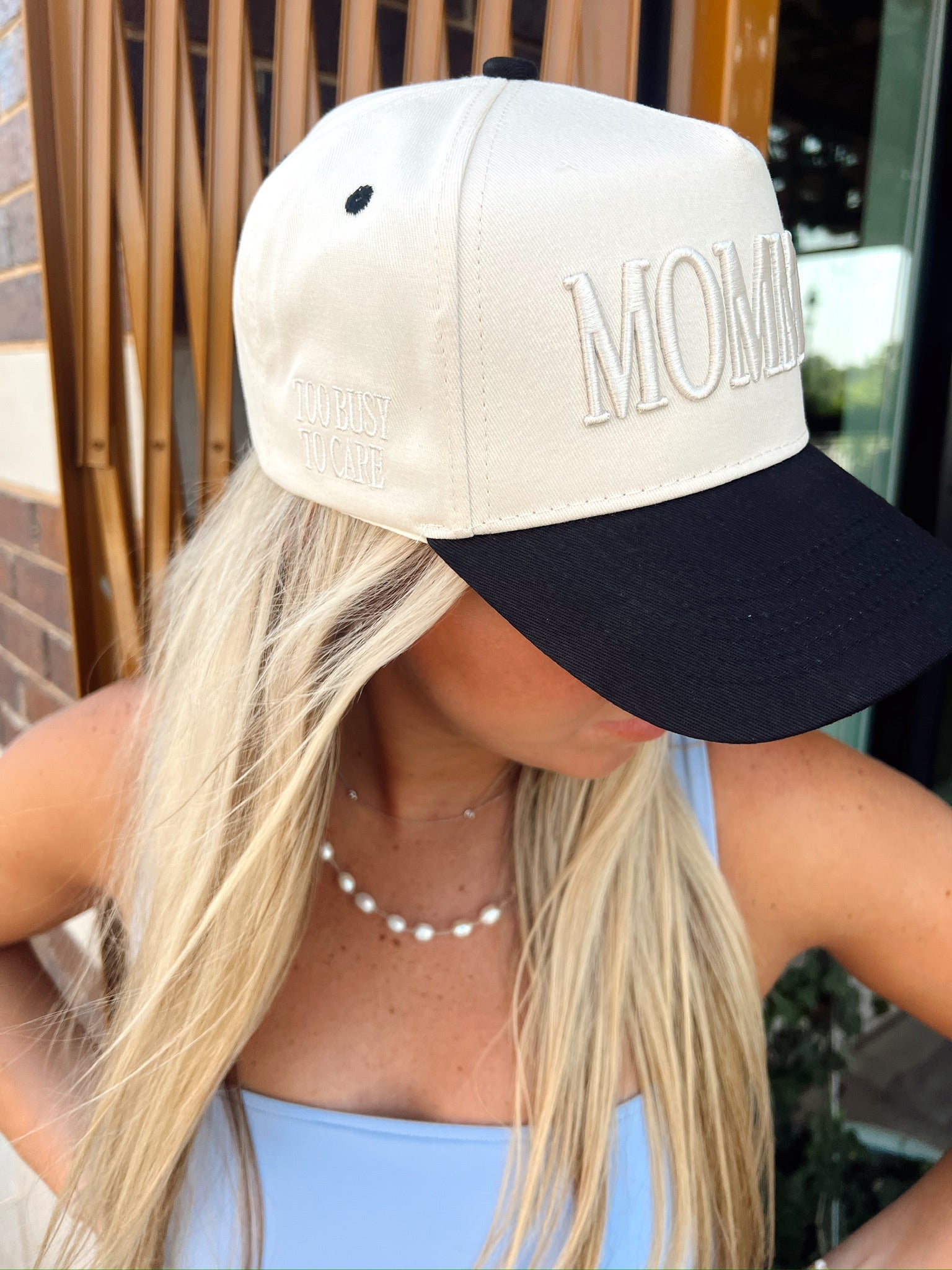 Mommin&#39; - Vintage Trucker Hat