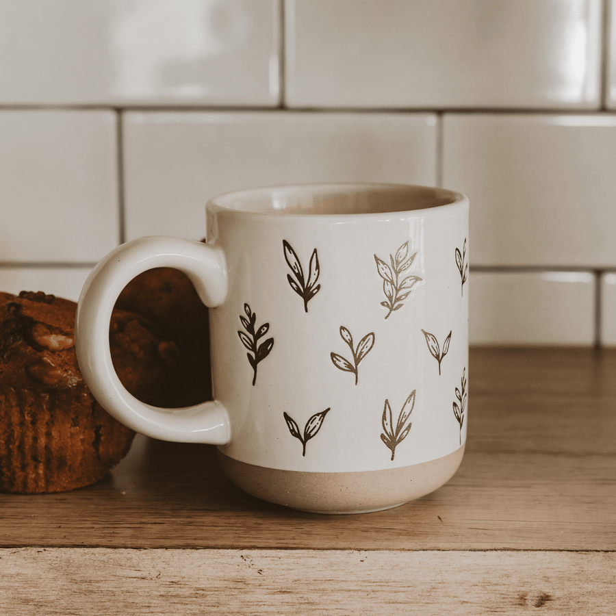 Brown Leaves 14 oz Stoneware Coffee Mug Sweet Water Decor