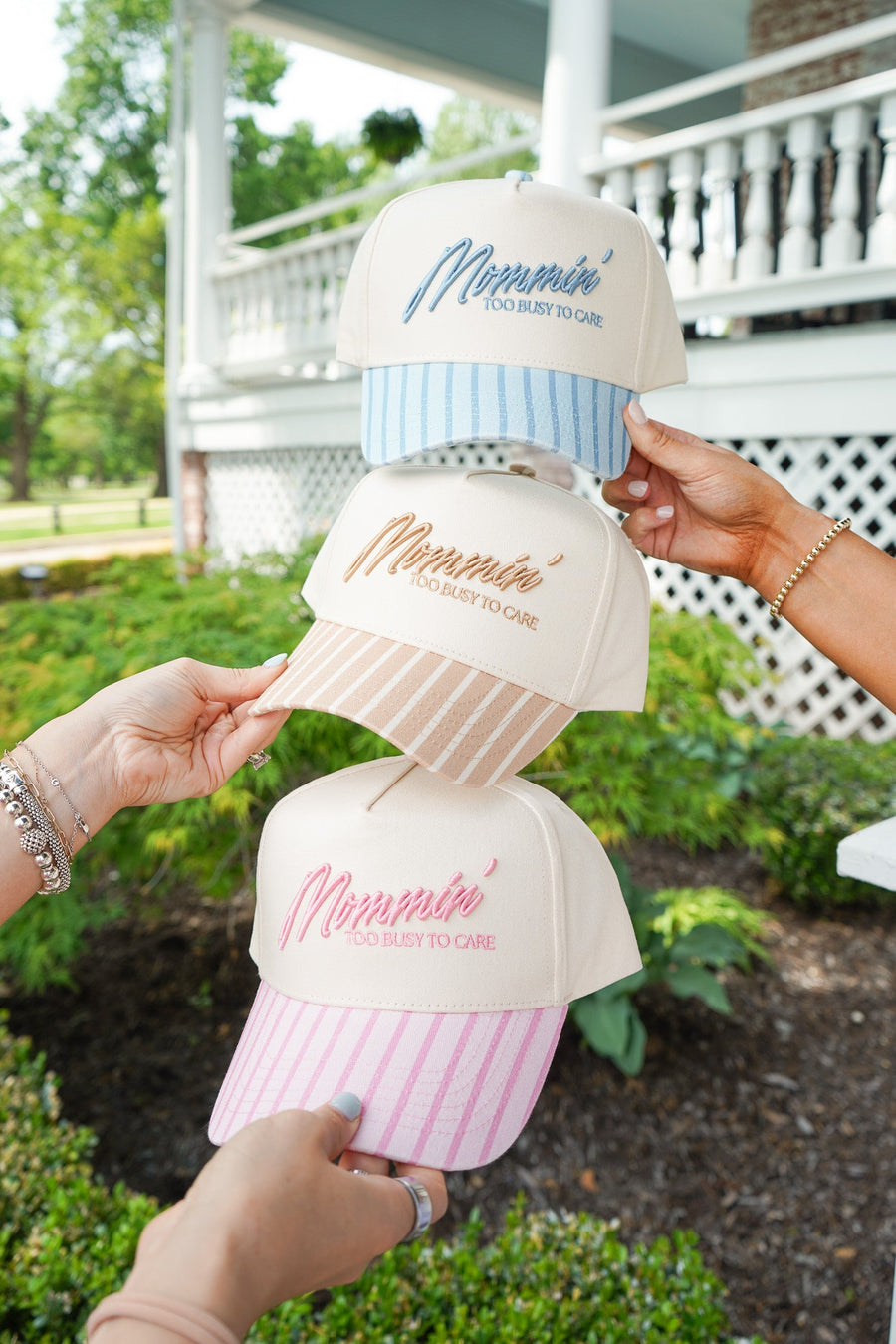 Mommin' - Striped Vintage Trucker Hat KenzKustomz