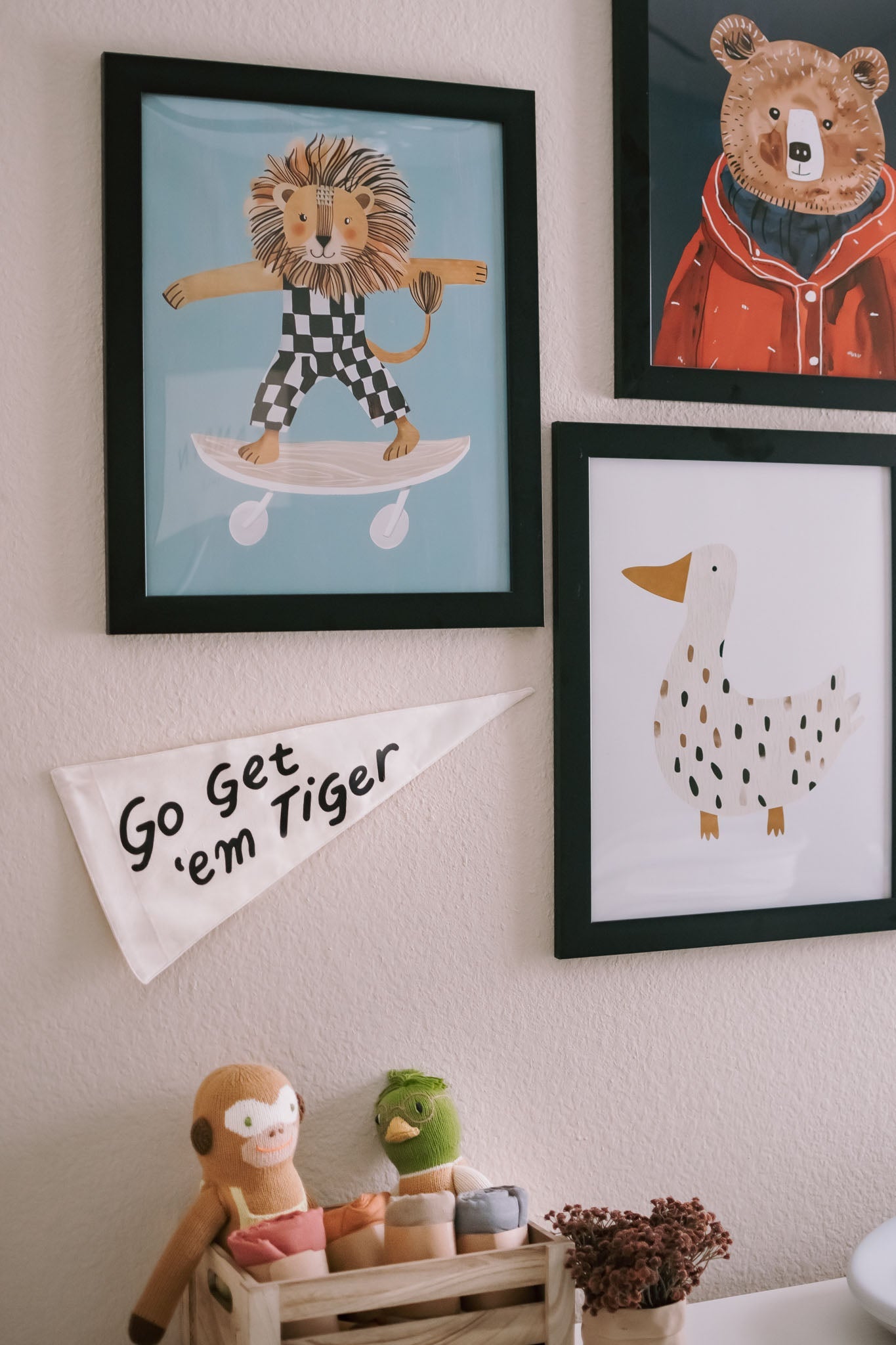 go get &#39;em tiger pennant