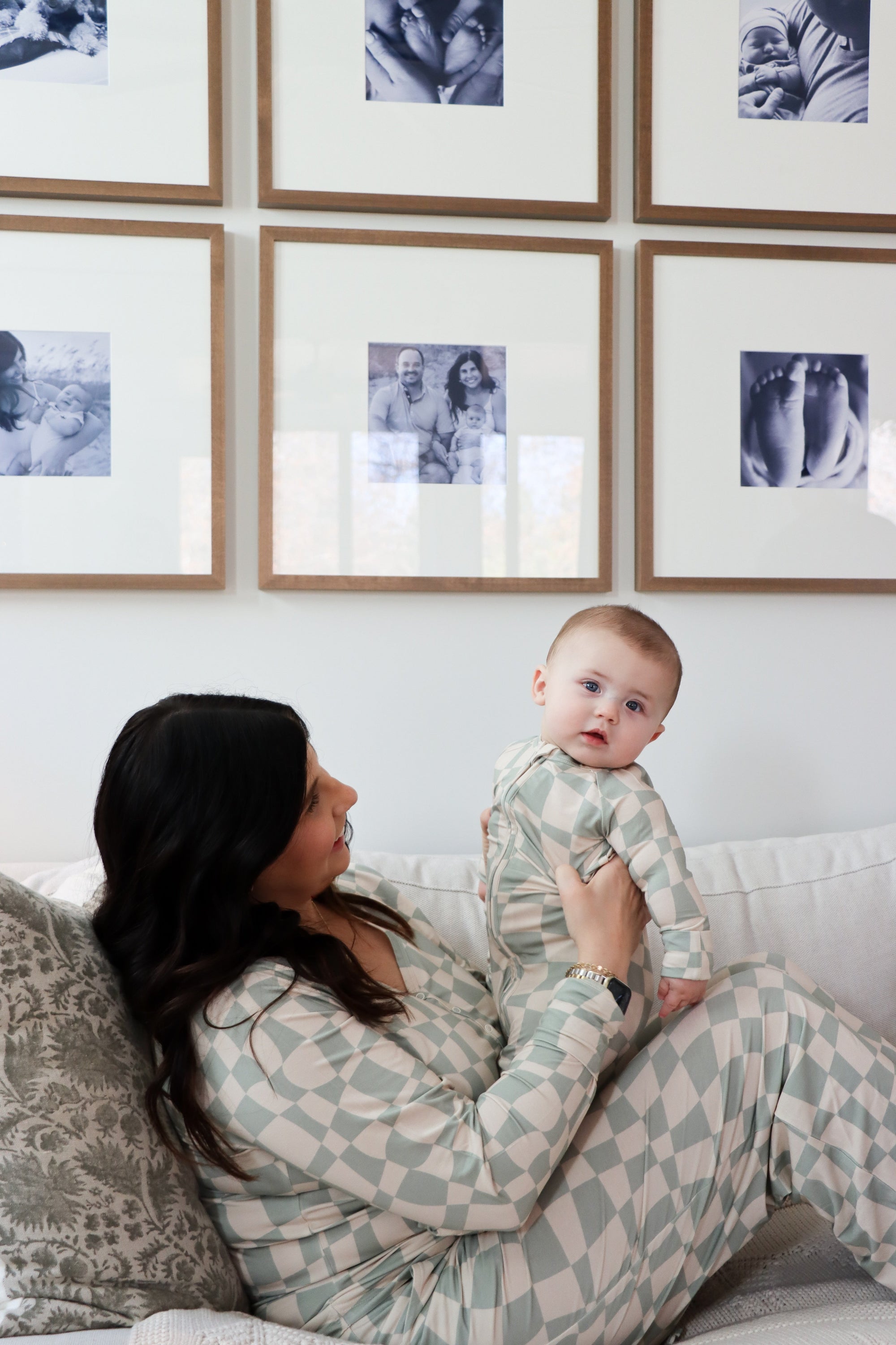 Ivy Wavy Checkers Women&#39;s Pajama Set