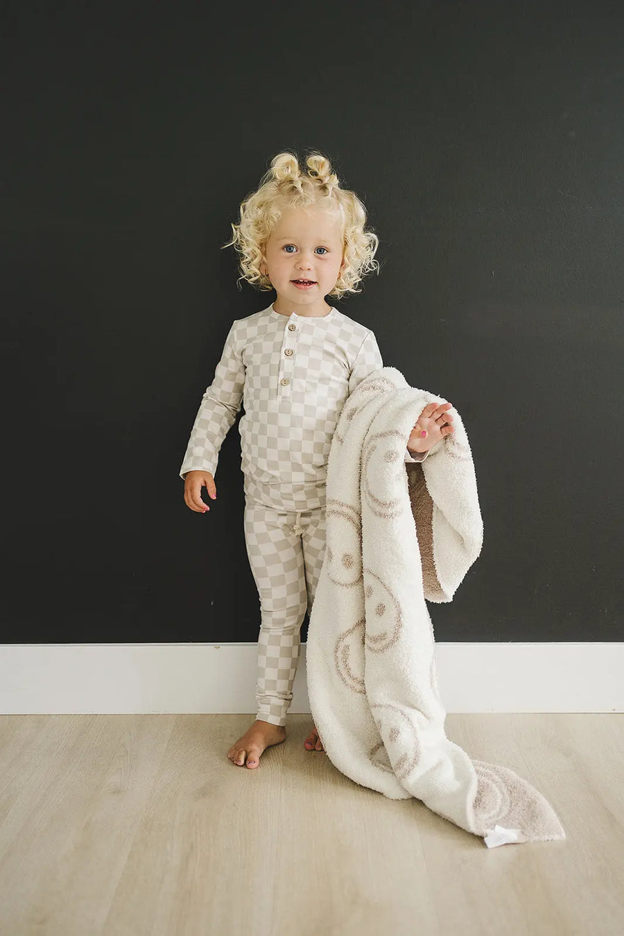 Smiley Taupe Plush Blanket Mebie Baby