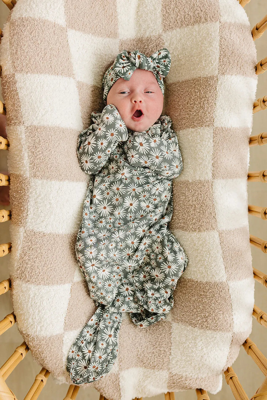 Dark Green Daisy Bamboo Head Wrap Mebie Baby