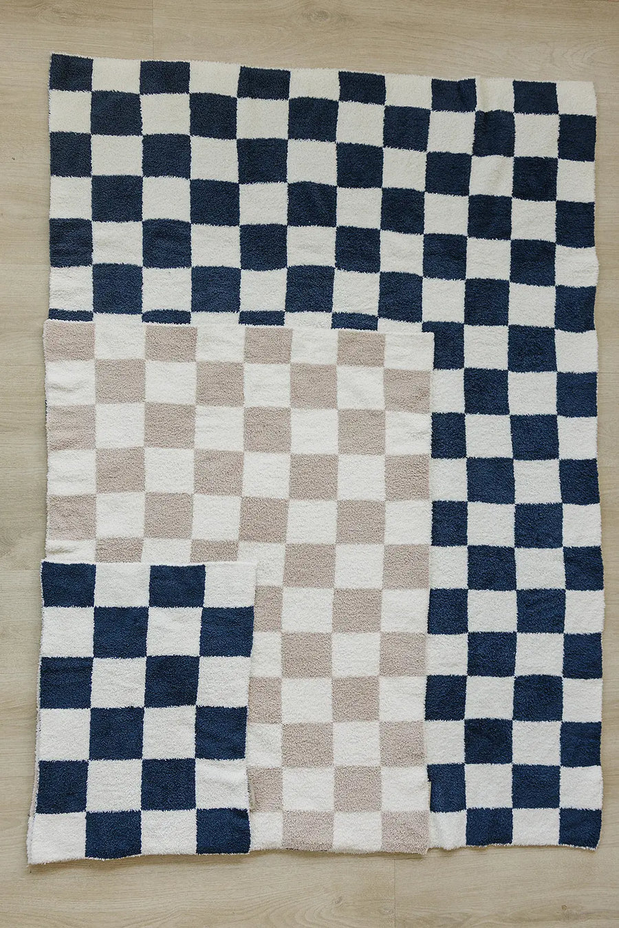 Navy Checkered Plush Blanket Mebie Baby